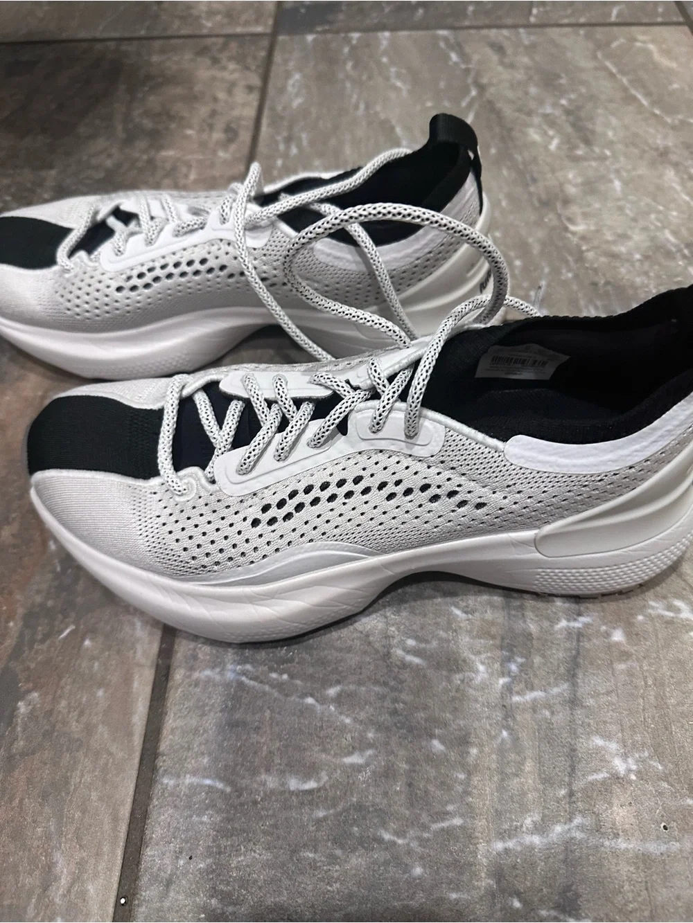 Lululemon chargefeel White and Black Women's Athletic Lace-Up Sneakers